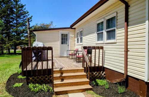 Linkletter House | Red Island Cozy Casa