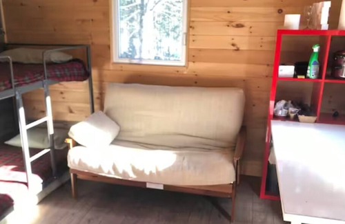 Hampden Cabin | Refuge Rustique en Face du Parc du Mont-mégantic
