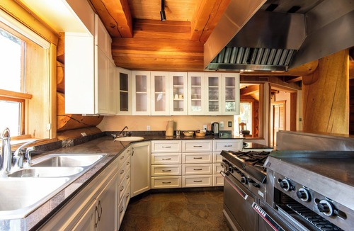 Blue River Hotel | Relax and Recharge - Luxury in the Mountains! Book your amazing summer getaway!