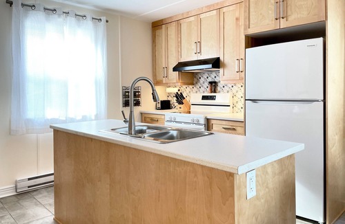 Ochre Pit Cove Cottage | Relax with the whole family at this peaceful oasis