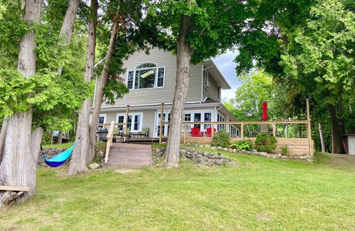 Trent Hills Cottage | Relaxing cottage along the Trent Severn waterway! Pet-friendly, wifi, amentities