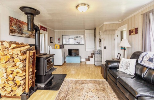 Marion Bridge Cottage | Relaxing Island Cottage on 3 acres w/ocean view