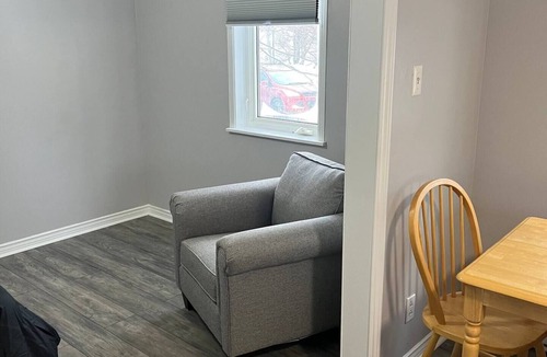 Downtown Apartment | Renovated Bachelor, Stephenvillenn
