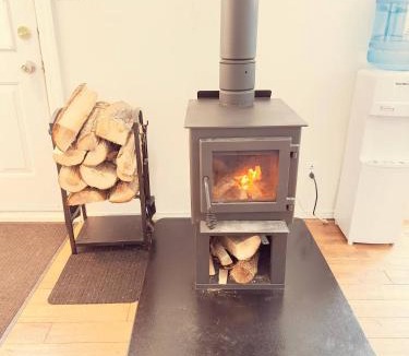 Bouchette Ski Chalet | Renovated chalet for rent in front of the lake