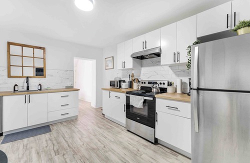 Smiths Falls House | Renovated, clean 4-bedroom century home in Smiths Falls!