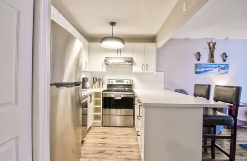 Craigleith Condo | Renting Monthly or Seasonal. Fall 2022 Still Available! (Oct & Nov)