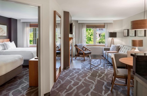 Mont-Tremblant Pedestrian Village Hotel | Residence Inn by Marriott Mont Tremblant Manoir Labelle