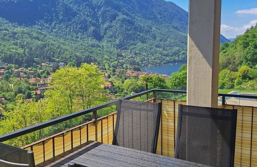 Castello Apartment | Residenza La Rocca: Heike by Lago Reisen