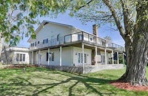 Port Stanton House | Resort, Lakefront private, pool, hottub, sauna #2