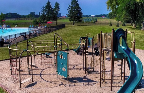 Niagara-on-the-Lake Cottage | Resort near wineries, river, trails! Large Pool!