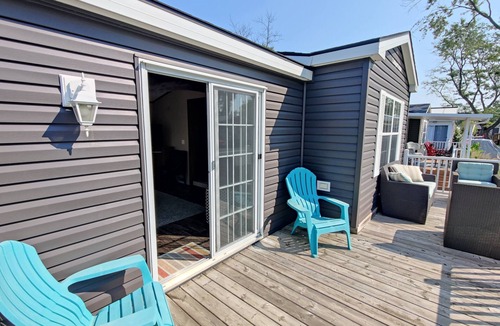 Niagara-on-the-Lake Cottage | Resort near wineries, river, trails! Large Pool!