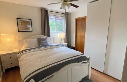 Messines Apartment | Restore your soul at Blue Sea LK- lakeside and close to cycling, hiking and golf