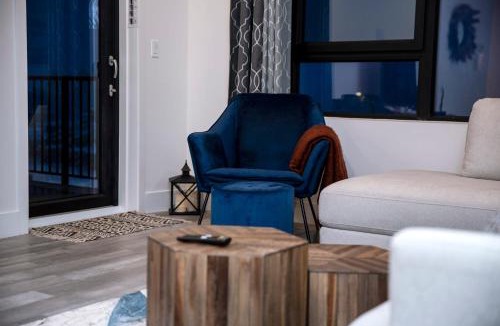 Revelstoke House | Revelstoke Marvel - Two Bedroom with Hot Tub
