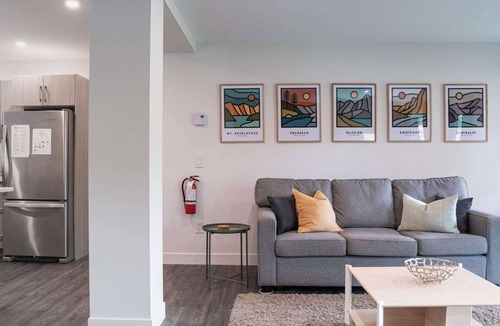 Revelstoke Condo | Revelstoke - Private Hot Tub and Garage! | Granite Ridge Condo