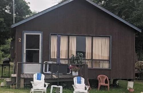 Roseneath Cabin | Rice Lake Cozy Waterfront Cabin