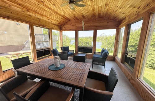 Oyster Bed House | River Front Property With Water View, Minutes To Brackley, & Screened In Dining