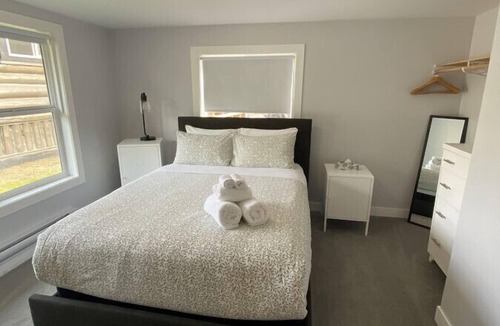 Clearwater Apartment | River`s Edge Scoria Suite