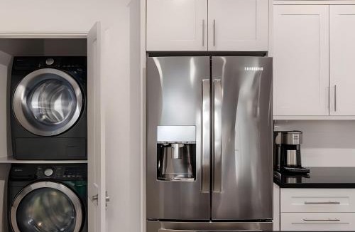 Niagara Falls House | Riverside Stay