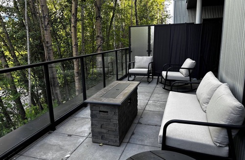 Golden Condo | Riverstone Peak & Pines