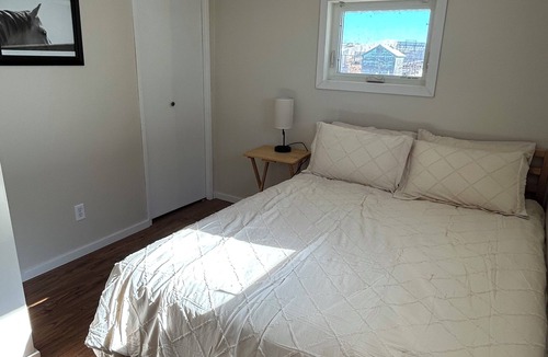 Saskatchewan Other | Rock Mountain Retreat, your tranquil getaway in Coronach. Pet-friendly!
