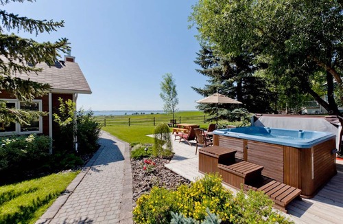 Strathmore Cabin | Rocking R Guest Ranch