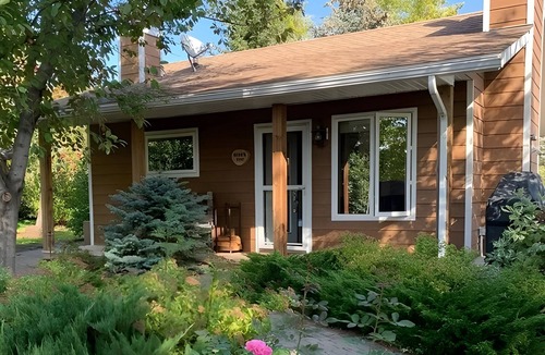 Strathmore Cabin | Rocking R Guest Ranch