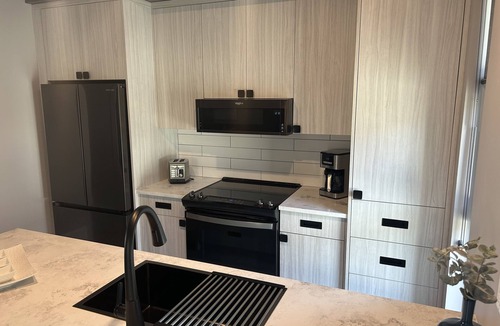Regional District of Nanaimo House | Romantic 2bdrm 2.5bthrm fully equipped townhouse beach access, pet friendly NEW