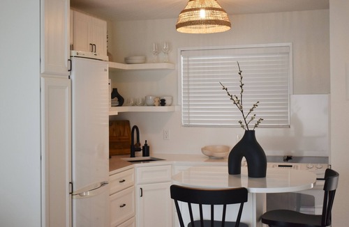 Courtenay Condo | Romantic Beachfront Condo With Stunning Views - Bella Vista Suite