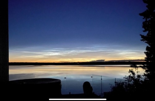 Silver Sands Cabin | Romantic Family Lake front Cabin getaway 45 min W of Edmonton. 5 star cabin.