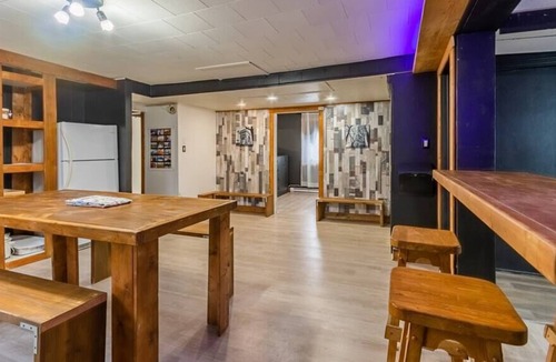 Les Rivieres Apartment | Room with parking and private bathroom