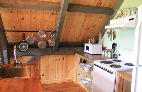 Saint-Roch-des-Aulnaies Apartment | Rustic loft in St-Roch-des-Aulnaies Enr. 296282