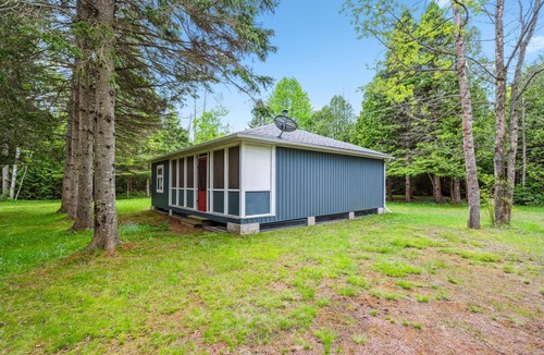 South Bruce Peninsula Cottage | Rustic Fishing Cabin near Sauble