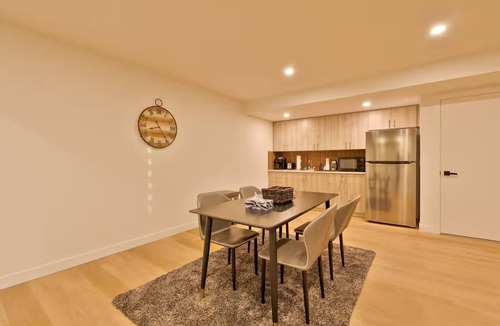 Airdrie Apartment | Rustic Lake‑Front Private Basement Suite Court Access & Gym