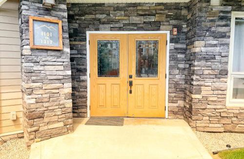 East Kootenay Apartment | Sable Ridge Condos by StayIn