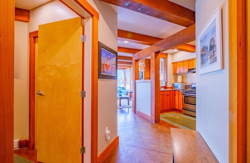 Ucluelet Apartment | Safe Harbour | Downtown King Bed + Inlet View