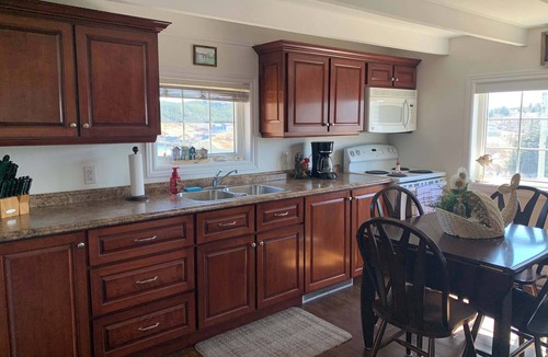 Twillingate House | Salty B'y Cottage Sum