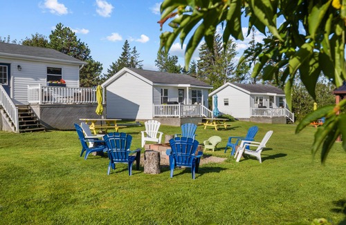 York Cottage | Sand Dune Cottage, 2 BRs, Kitchen, living and a patio