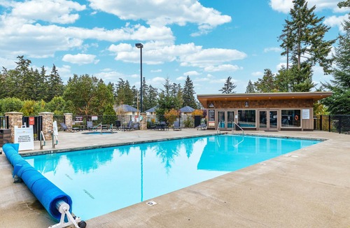 Regional District of Nanaimo House | SandCastle Shores - 2 bedroom newly built Parksville townhome with beach access