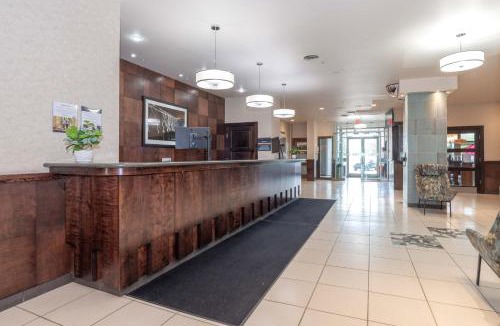 South Lethbridge Hotel | Sandman Hotel Lethbridge
