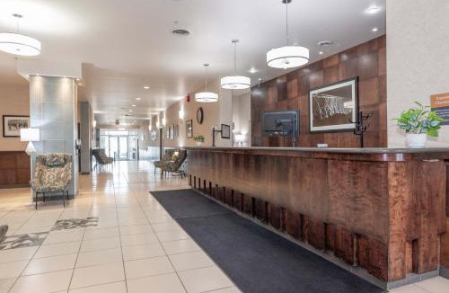 South Lethbridge Hotel | Sandman Hotel Lethbridge