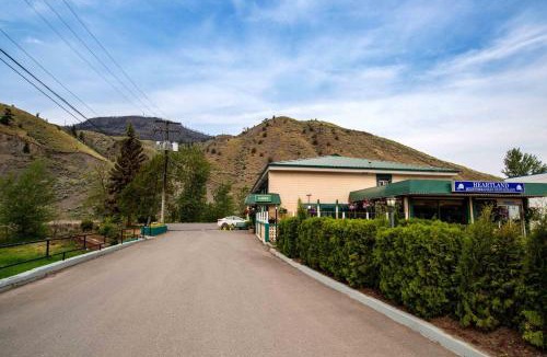 Cache Creek Hotel | Sandman Inn Cache Creek
