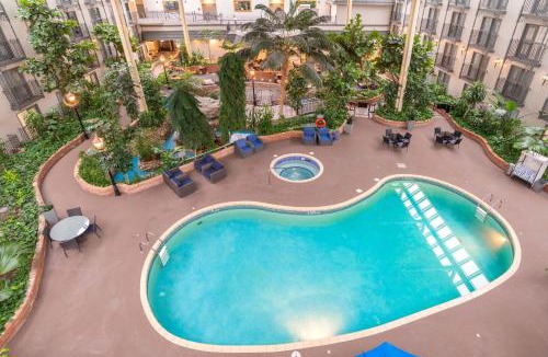 Downtown Hotel | Sandman Signature Lethbridge Lodge