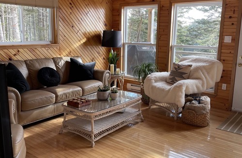 St. Martins Ski Chalet | Sandstone Chalets overlooking the Bay of Fundy - TRANQUILITY