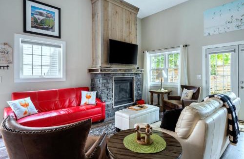 Crystal Beach House | Sandy Cove Cottage
