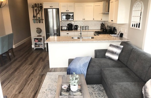 Port Renfrew Cottage | Sandy Feet Retreat- Port Renfrew