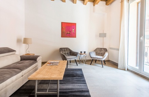 Centro Storico Apartment | Santa Cecilia Apartment 2A by Wonderful Italy