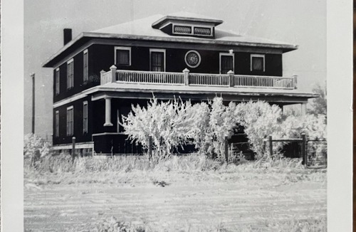 Clavet House | Saskatoon’s Crown Jewel: Victorian Mansion w Forest Views, Timeless Elegance