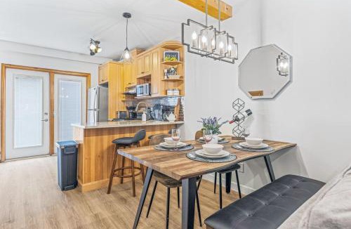 Harvie Heights House | Scenic 2BR Haven with MTN Views Near DT Banff