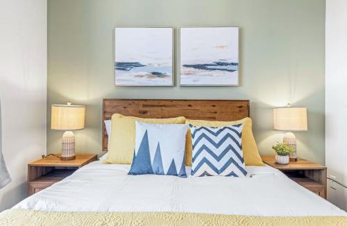 Harvie Heights House | Scenic 2BR Haven with MTN Views Near DT Banff