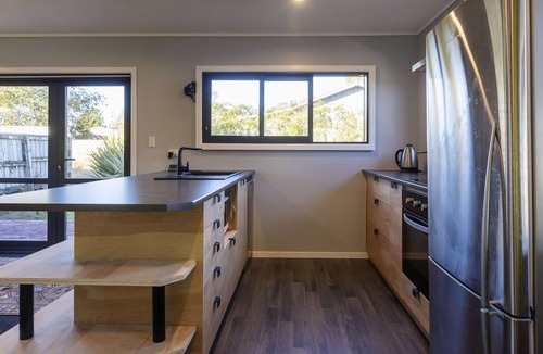 National Park Village House | Scott Base - National Park Holiday Home